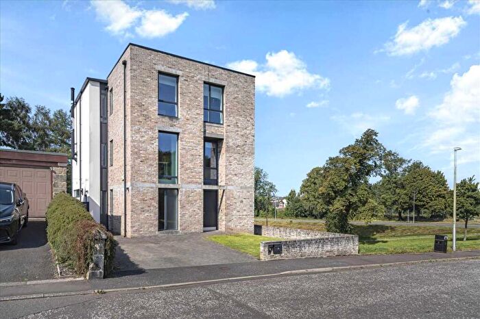 5 Bedroom Detached House For Sale In Blinkbonny Road, FK1