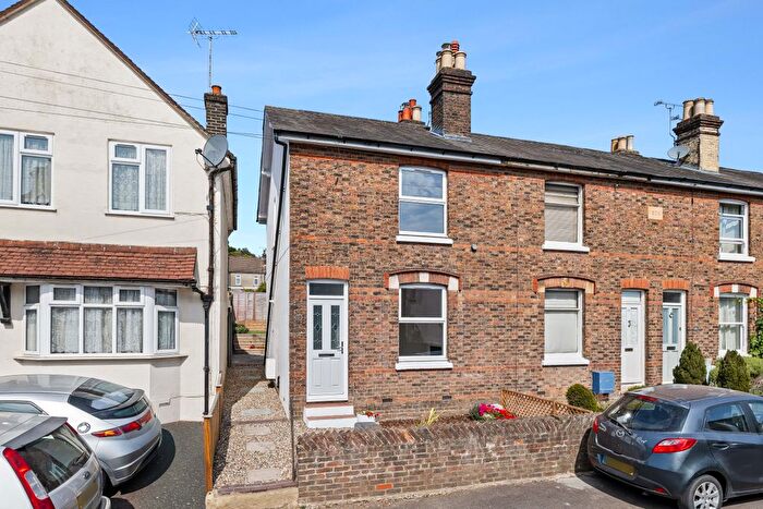 2 Bedroom End Of Terrace House For Sale In Ref: Gk - Wilton Road, Redhill, RH1