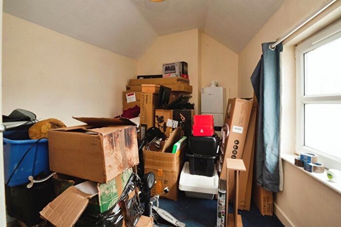 2 Bedroom End Of Terrace House For Sale In Craddock Street, Cardiff, CF11