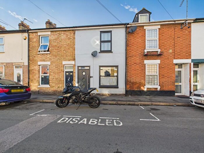 2 Bedroom Terraced House For Sale In Stanley Road, Gloucester, Gloucestershire, GL1