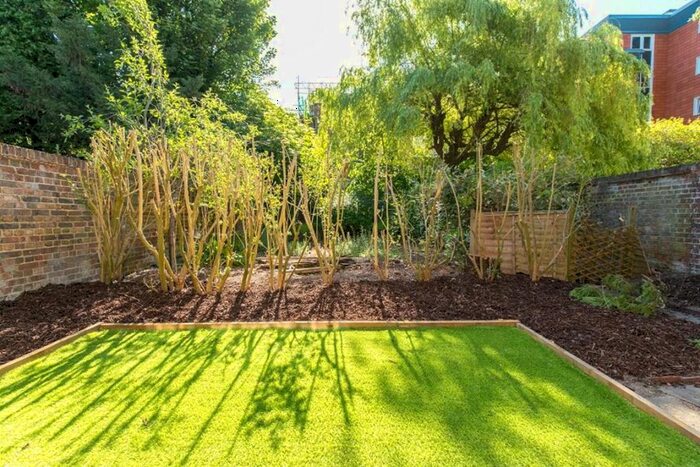 3 Bedroom Maisonette To Rent In Salisbury Road, Hove, BN3