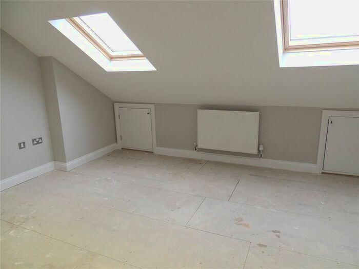 1 Bedroom Flat To Rent In Clarendon Road, Croydon, CR0