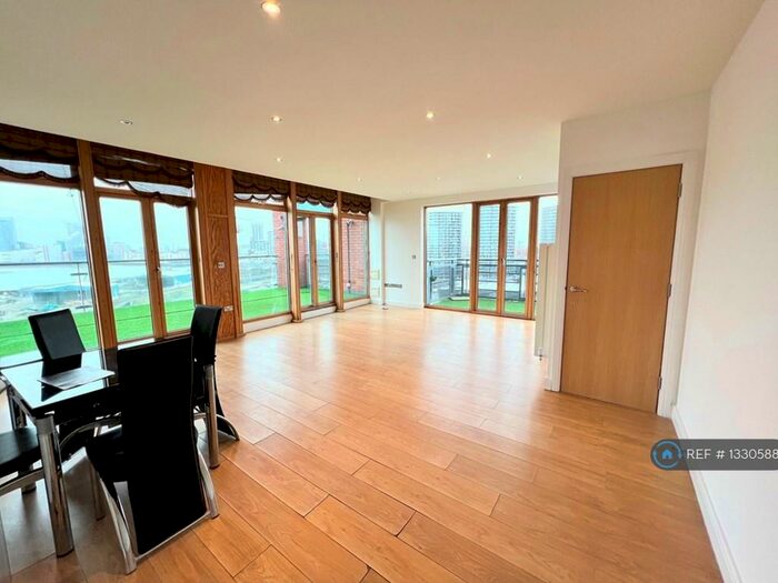 2 Bedroom Penthouse To Rent In Western Beach Apartments, London, E16