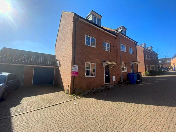 4 Bedroom House To Rent In Attoe Walk, Norwich, NR3