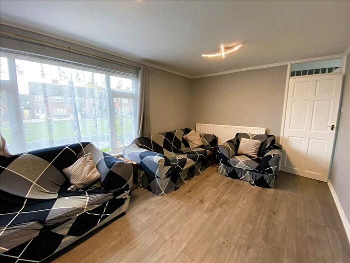 3 Bedroom Terraced House For Sale In Larkfields, Northfleet, DA11