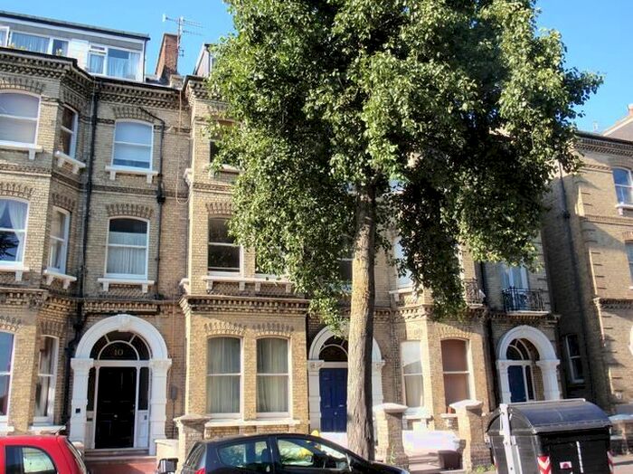 1 Bedroom Flat To Rent In Cromwell Road, Hove, East Sussex, BN3