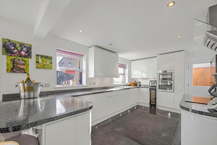 4 Bedroom Detached House For Sale In Pinkers Mead, Emersons Green, BS16
