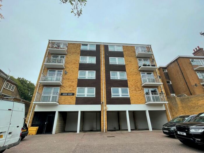 1 Bedroom Flat To Rent In Janice Court, Dane Road, Margate, CT9