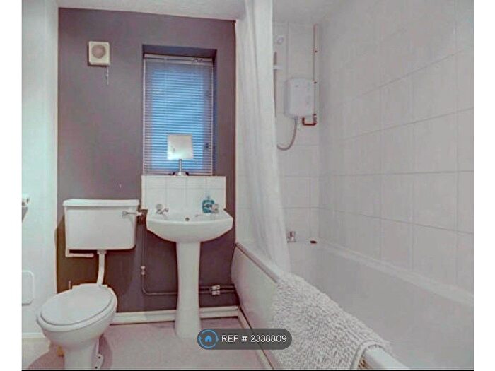1 Bedroom Flat To Rent In Salmon Road, Dartford, DA1