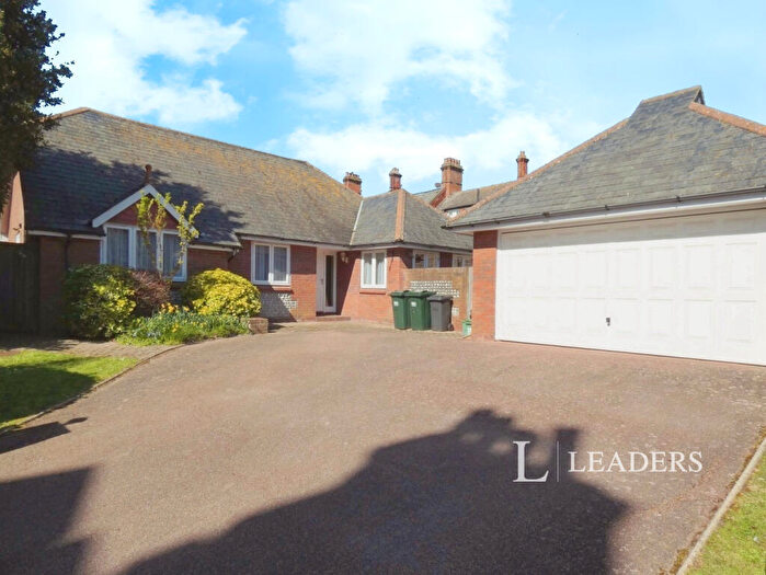 3 Bedroom Bungalow To Rent In Meads Street, BN20