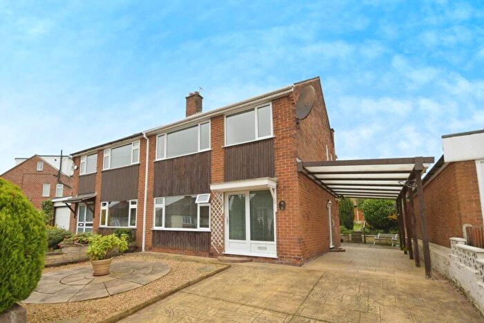 3 Bedroom Semi Detached House For Sale In Bateman Close, New Whittington, Chesterfield, S43