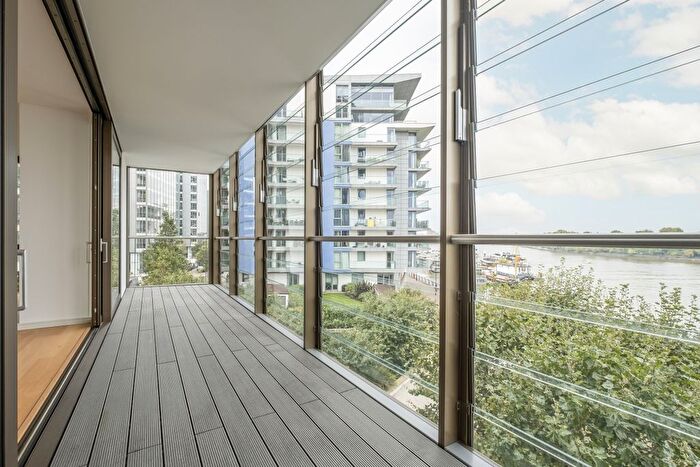2 Bedroom Flat To Rent In Eastfields Avenue, London, SW18