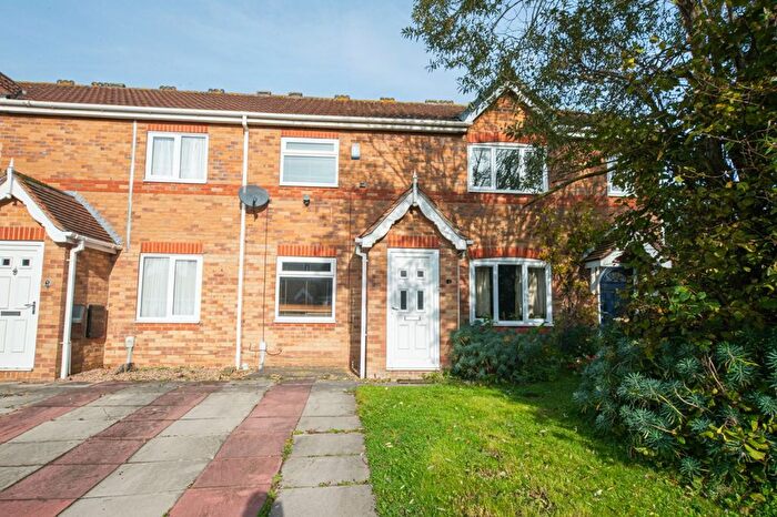 2 Bedroom Terraced House For Sale In Charlestown Way, Hull, HU9