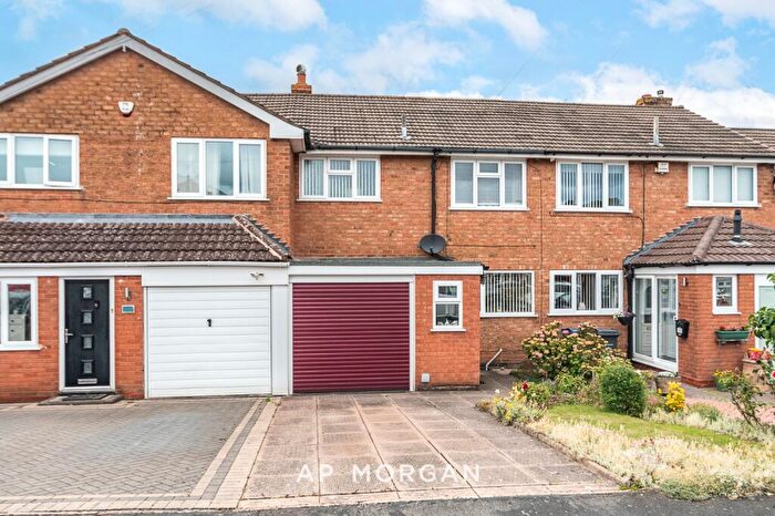 3 Bedroom Terraced House For Sale In Gibbs Hill Road, Birmingham, West Midlands, B31