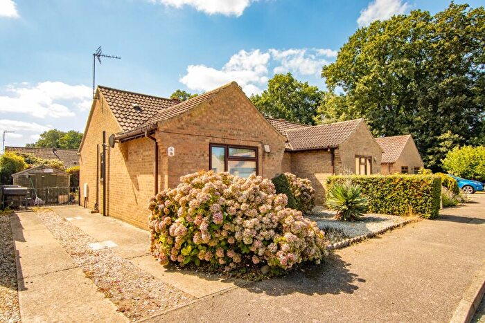2 Bedroom Semi-Detached Bungalow For Sale In Blatchford Way, Heacham, PE31