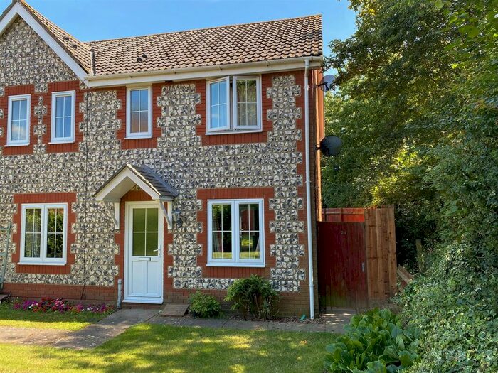 2 Bedroom End Terrace House For Sale In Bugsby Way, Kesgrave, Ipswich, IP5