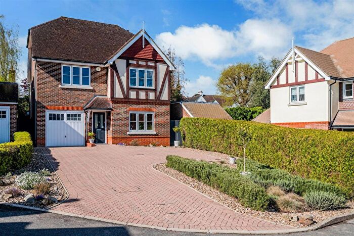 5 Bedroom Detached House For Sale In Hillside, Banstead, SM7