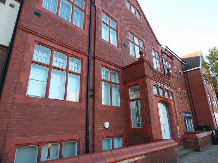 1 Bedroom Flat To Rent In Apt Dain Court, B29