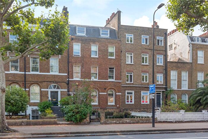 2 Bedroom Apartment For Sale In Kennington Park Road, London, SE11