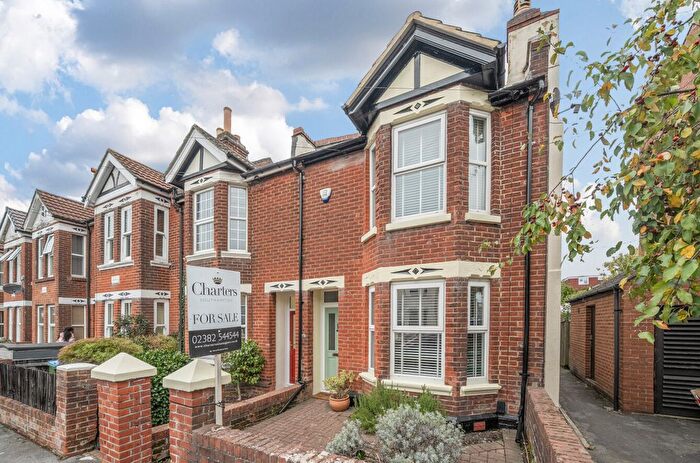 3 Bedroom End Terrace House For Sale In Charlton Road, Shirley, Southampton, Hampshire, SO15