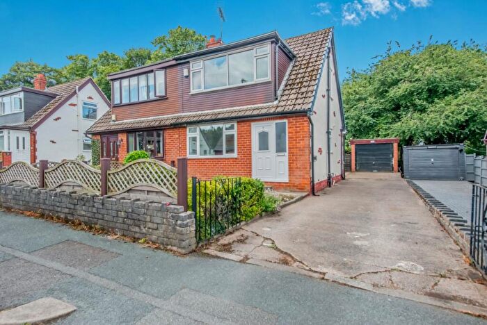 3 Bedroom Semi-Detached House For Sale In Whinmore Gardens, Gomersal, Cleckheaton, BD19