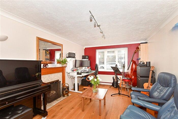 4 Bedroom Detached House For Sale In Sayers Common, Hassocks, West Sussex, BN6