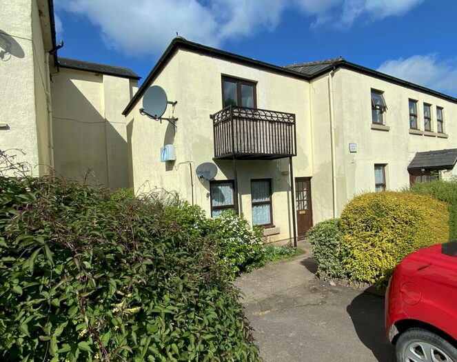 1 Bedroom Flat For Sale In Linton Court, Linton, Nr Bromyard, HR7