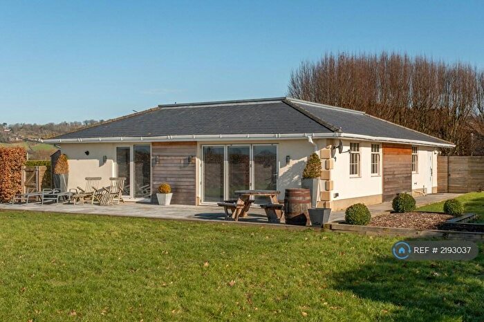 3 Bedroom Bungalow To Rent In Avon Lane, Saltford, Bristol, BS31