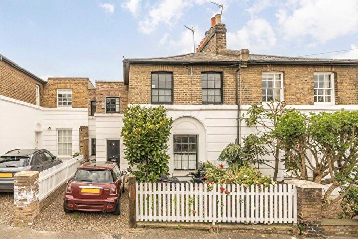 4 Bedroom Terraced House For Sale In St. John's Hill Grove, Clapham, SW11