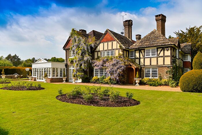 8 Bedroom Country House For Sale In Brighton Road, Horsham, RH13