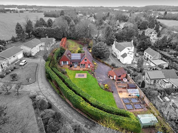 4 Bedroom Detached House For Sale In Holme Hall Lane, Stainton, Rotherham, S66