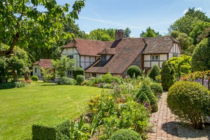 5 Bedroom Detached House To Rent In Near Kirdford, West Sussex, RH14