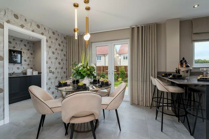 4 Bedroom Detached House For Sale In Gregory Road, Livingston, EH54