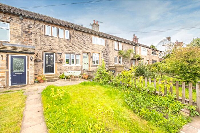 2 Bedroom Terraced House For Sale In Elms Hill, Slaithwaite, Huddersfield, HD7