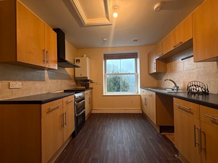 2 Bedroom Flat To Rent In Top Floor Flat, Morgan Street, Tredegar, NP22