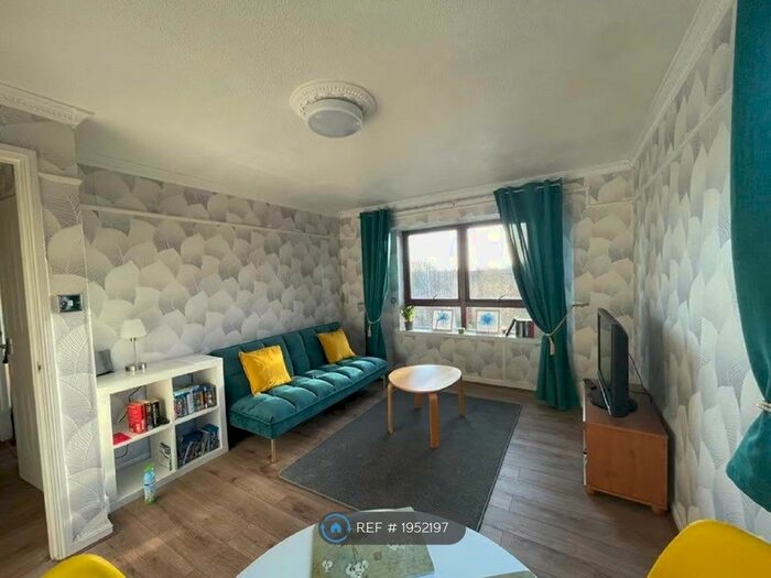 2 Bedroom Flat To Rent In Northland Avenue, Glasgow, G14