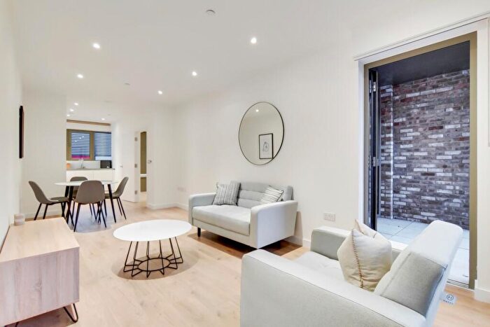 1 Bedroom Apartment To Rent In Galley House, London, E16