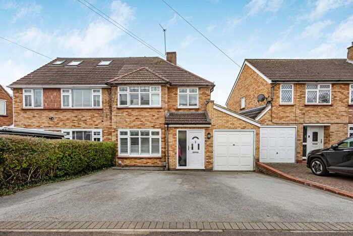 3 Bedroom Semi-Detached House For Sale In Manton Road, Hitchin, SG4