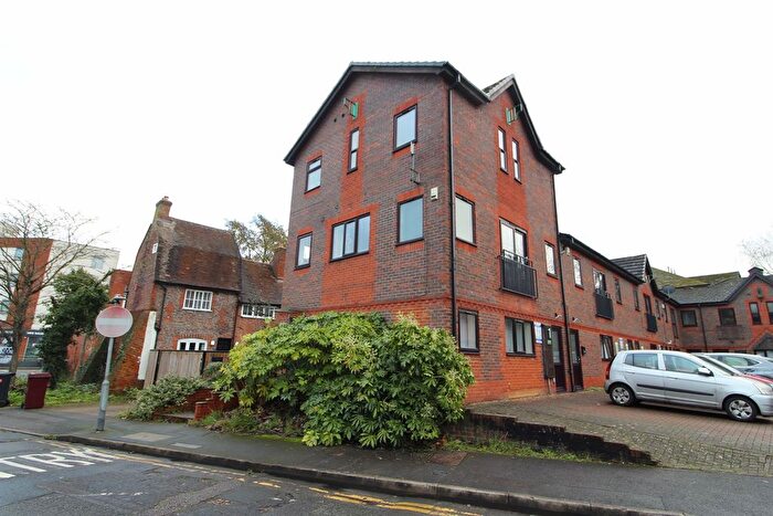 2 Bedroom Flat To Rent In St. Giles Court, Reading, RG1