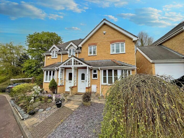 3 Bedroom Semi-Detached House To Rent In Foxwood Grove, Pratts Bottom, Orpington, BR6