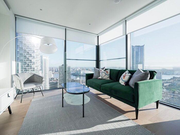 2 Bedroom Apartment To Rent In Marsh Wall, E14