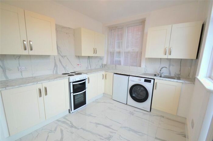 2 Bedroom Flat To Rent In Brighton Road, Purley, CR8