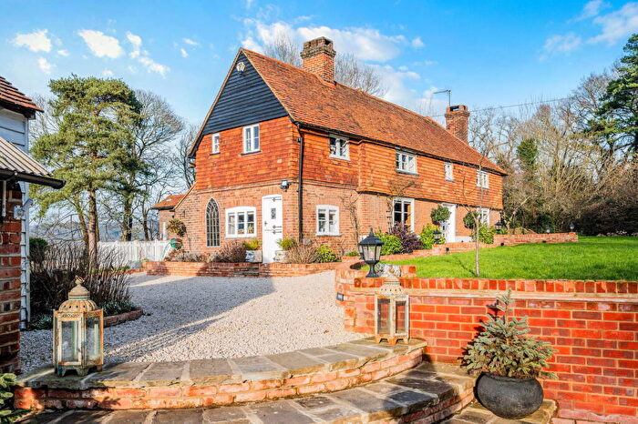 4 Bedroom Detached House For Sale In Sandy Lane, Bletchingley, RH1