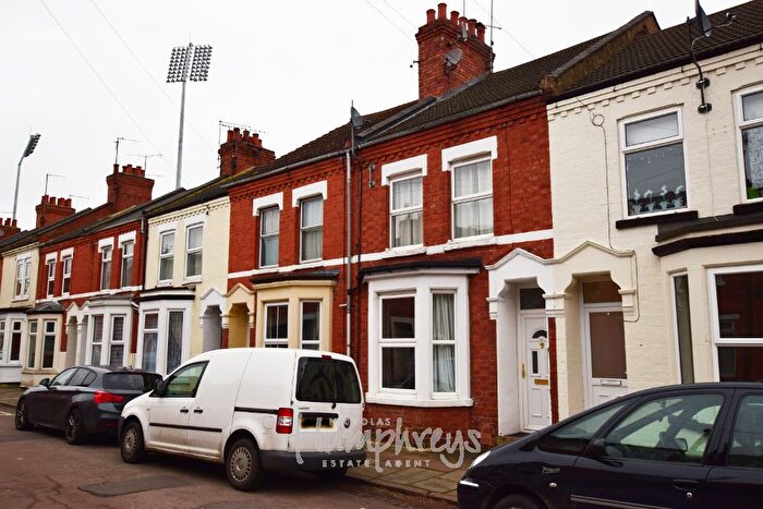 4 Bedroom Terraced House For Sale In Clarke Road, Abington, Northampton, NN1