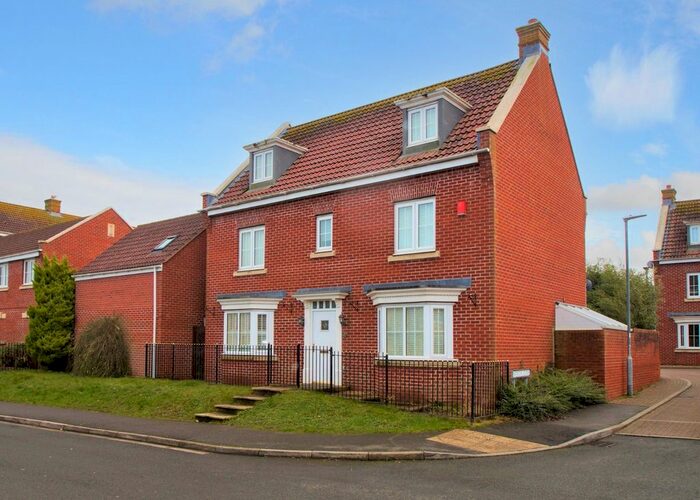 5 Bedroom Detached House To Rent In St. Christophers Way, Burnham-On-Sea, Somerset, TA8