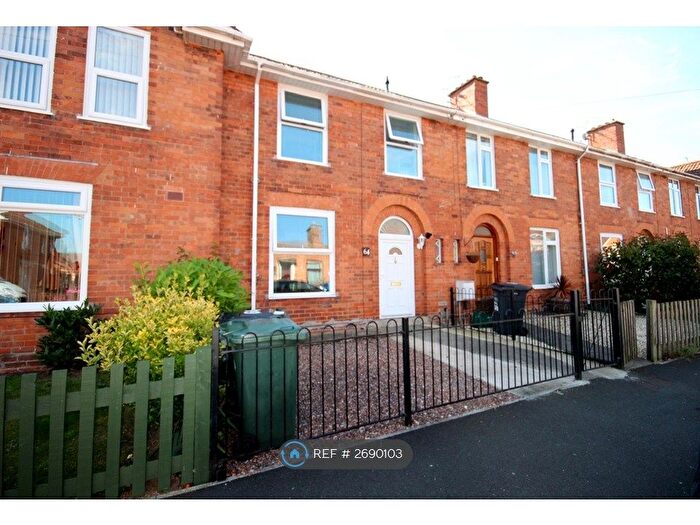 3 Bedroom Terraced House To Rent In Kendale Road, Bridgwater, TA6