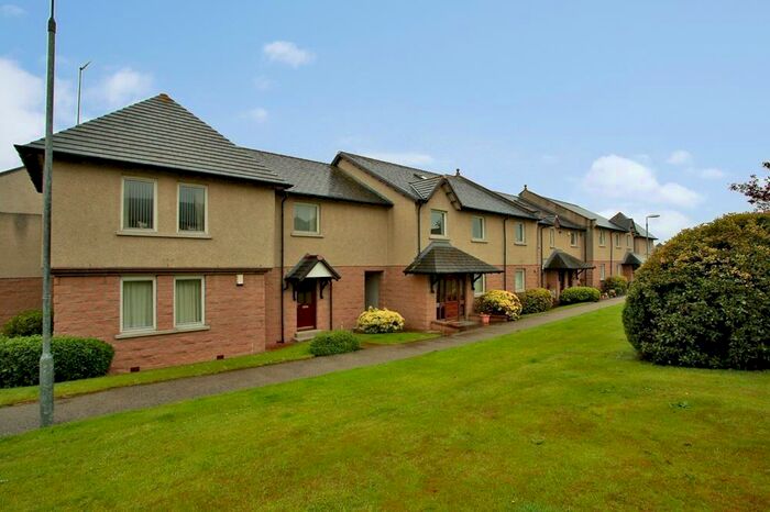 3 Bedroom Flat To Rent In Hilton Heights, Hilton, Aberdeen, AB24