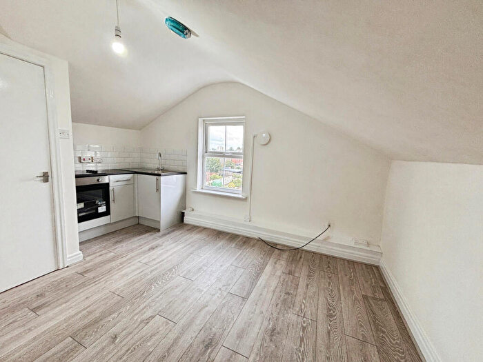 1 Bedroom Flat To Rent In Barton Road, Liverpool, Merseyside, L9