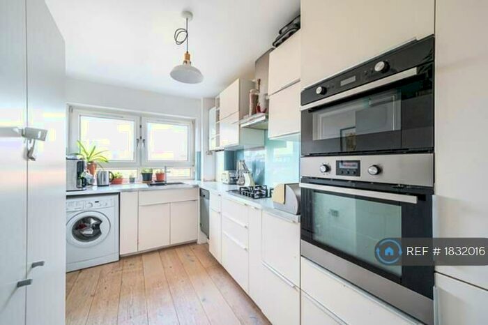 2 Bedroom Flat To Rent In London, London, E2