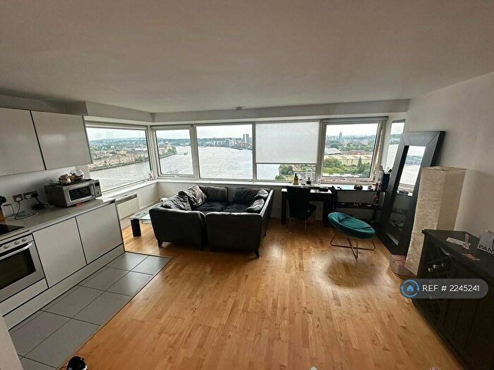 2 Bedroom Flat To Rent In Aragon Tower, London, SE8